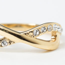 SWAROVSKI Infinity ring_GL (2)_wp01 copy